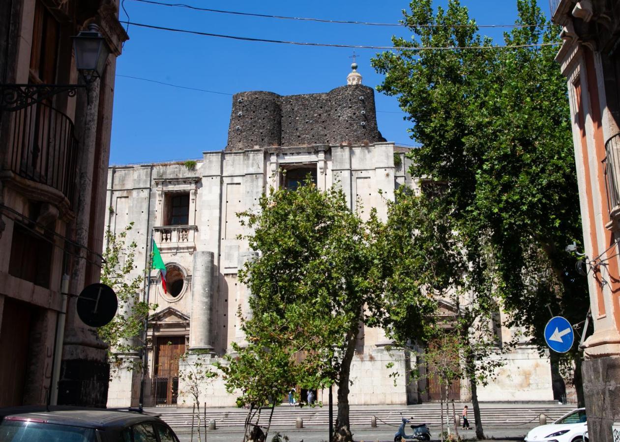 La Casetta In Centro By Sicily In Home Catânia Exterior foto